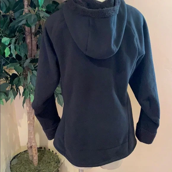 Adidas Outdoor Jacket - Picture 4 of 9